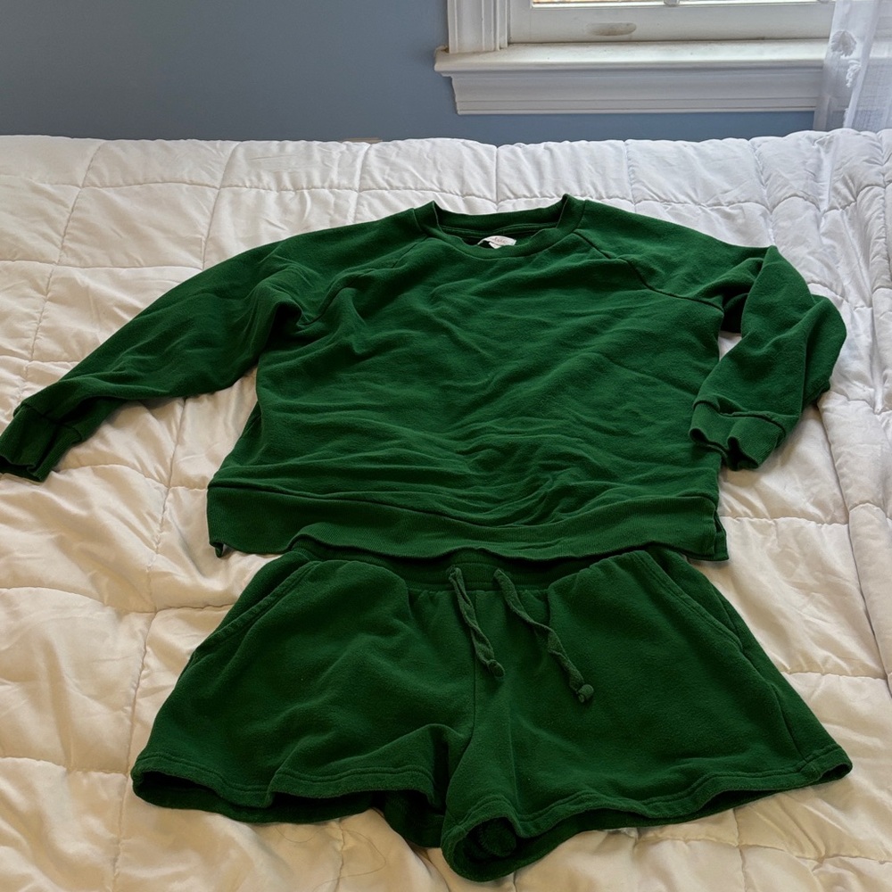 Colsie Vibrant Green Shorts Set
